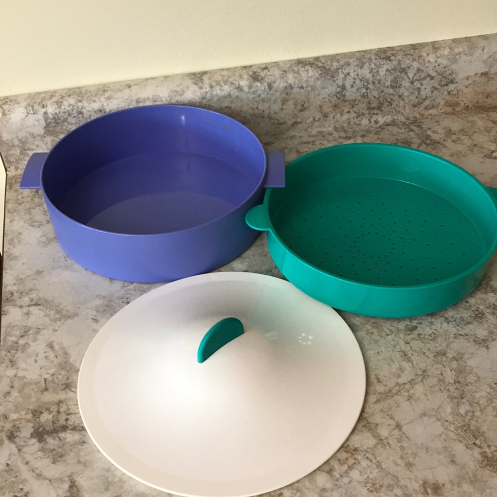 Tupperware Tortilla Warmer/Steamer